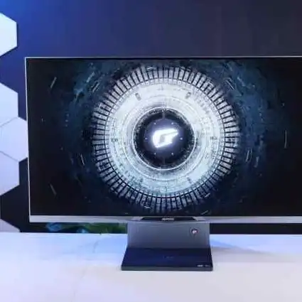 七彩虹geforce rtx 3060 12g l，七彩虹3060 12g显卡双风扇外观